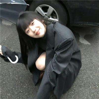 小姐嬉春